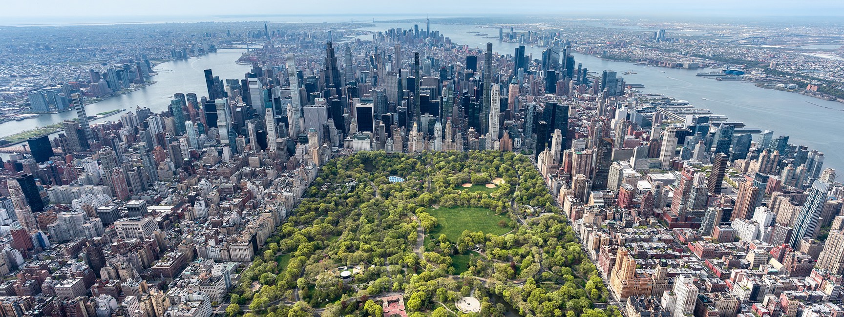 Aerial view of Manhattan and Central Park.